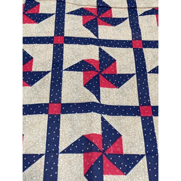 Vintage Quilting Cotton Fabric 1/2 Yard Pinwheel Pattern Red & Blue on Beige - Picture 1 of 5